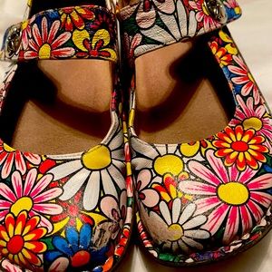 Algeria nursing shoes